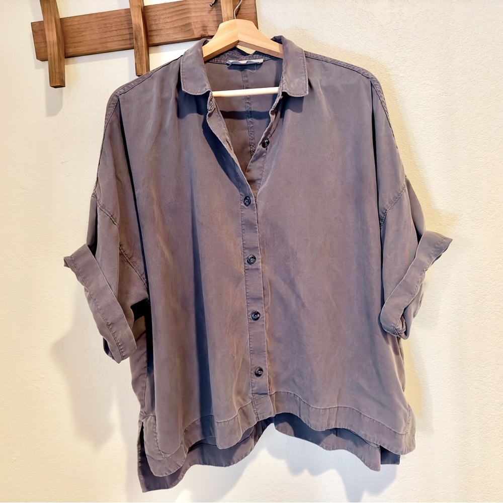 Everlane drape lyocell shirt in grey color